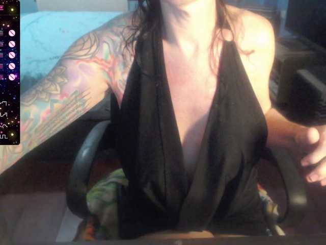 venusx1 live cam on BongaCams