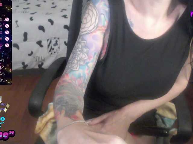 venusx1 live cam on BongaCams