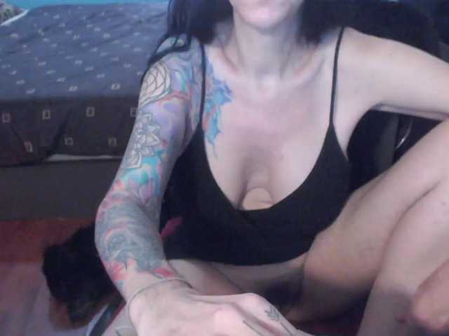 venusx1 live cam on BongaCams