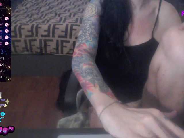 venusx1 live cam on BongaCams