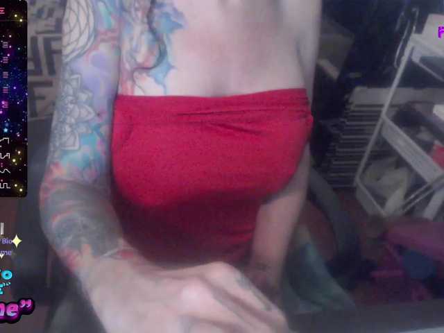 venusx1 live cam on BongaCams