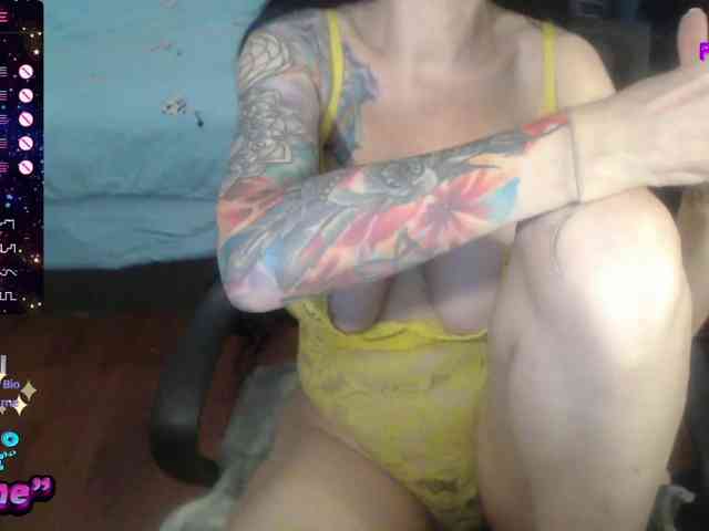 Modella: VenusX1