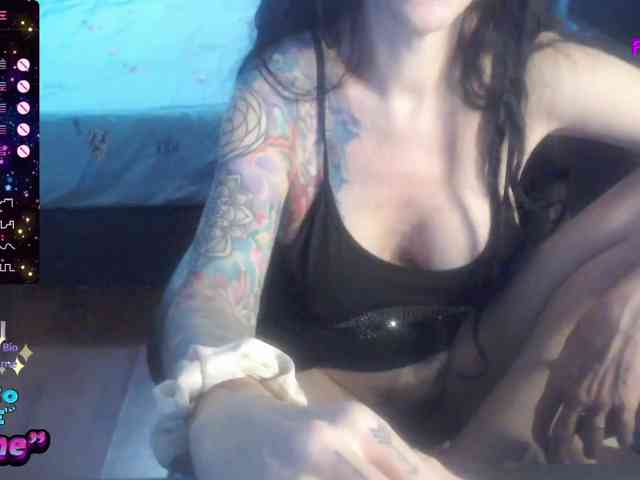 Modella: VenusX1