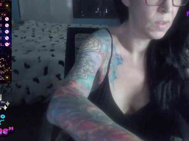 Modella: VenusX1