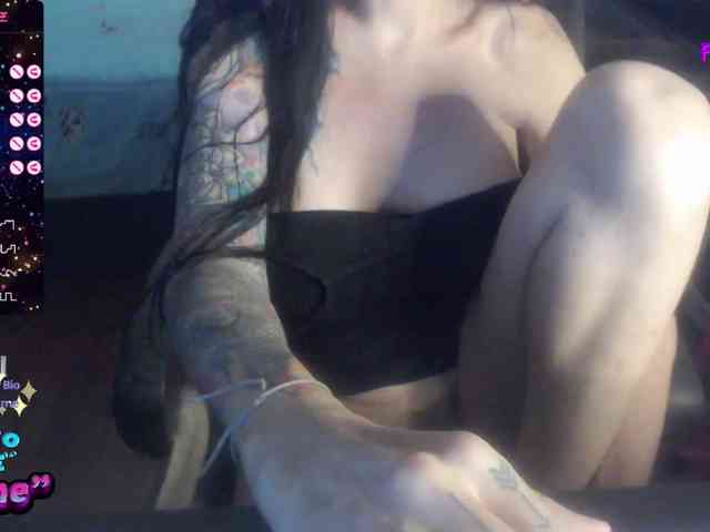 Modella: VenusX1