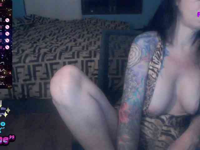 Modella: VenusX1