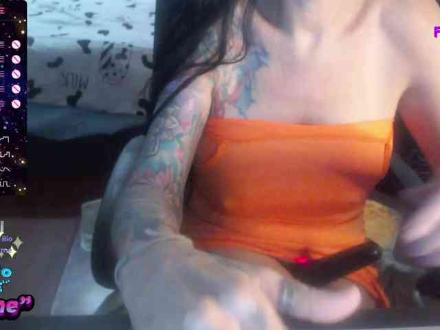 Modella: VenusX1