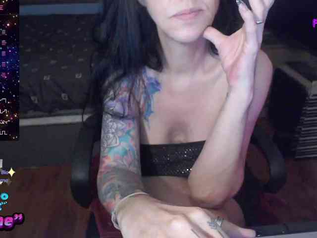 Modella: VenusX1