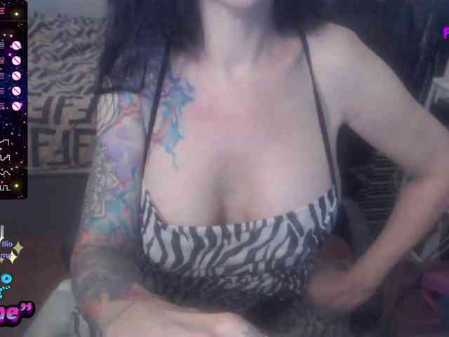 Modella: VenusX1