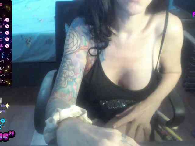 Modella: VenusX1