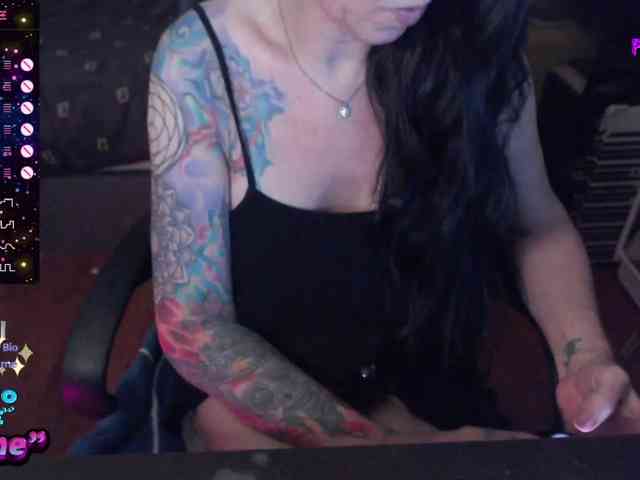 Modella: VenusX1