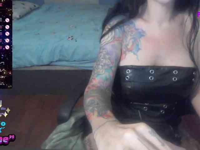 Modella: VenusX1