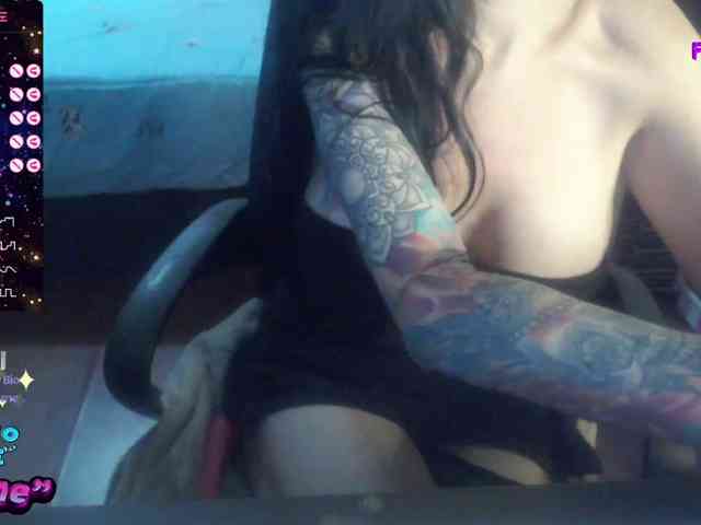 Modella: VenusX1