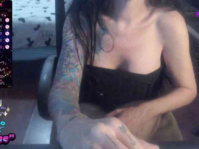 Modella: VenusX1
