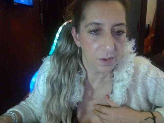 Modèle: belgecoquine