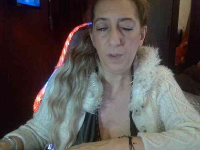 Modèle: belgecoquine