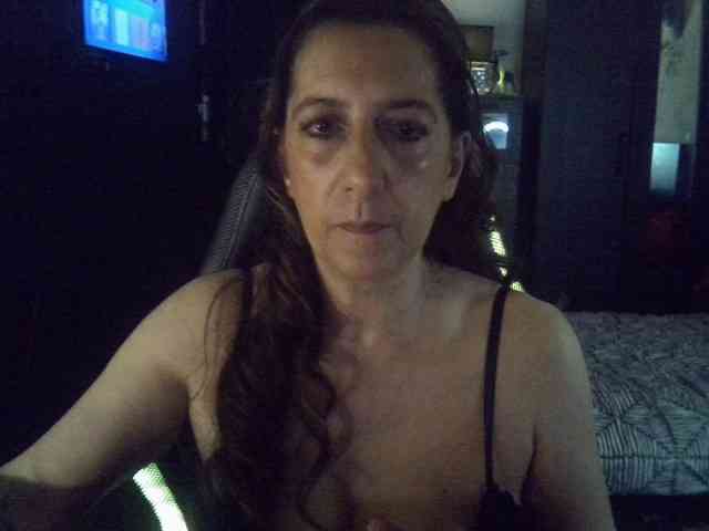 Modèle: belgecoquine