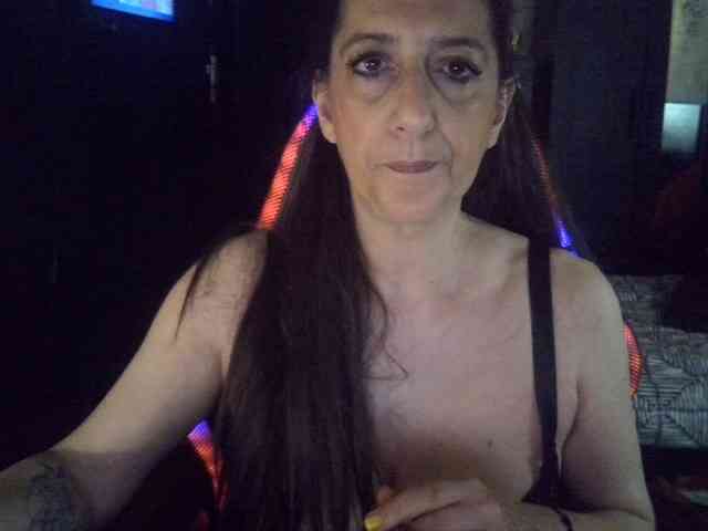 Modèle: belgecoquine