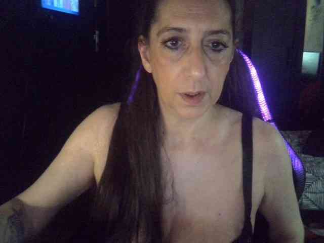 Modèle: belgecoquine