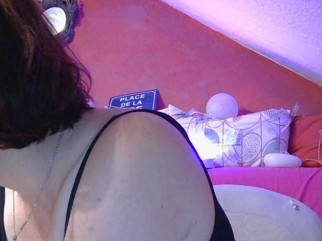 LanaXXX1 live webcam show