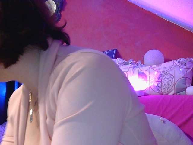 MLX live cam on BongaCams