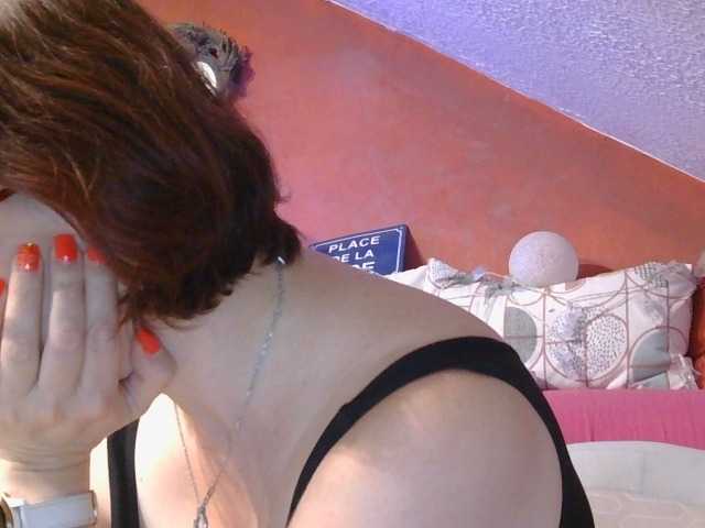 MLX live cam on BongaCams