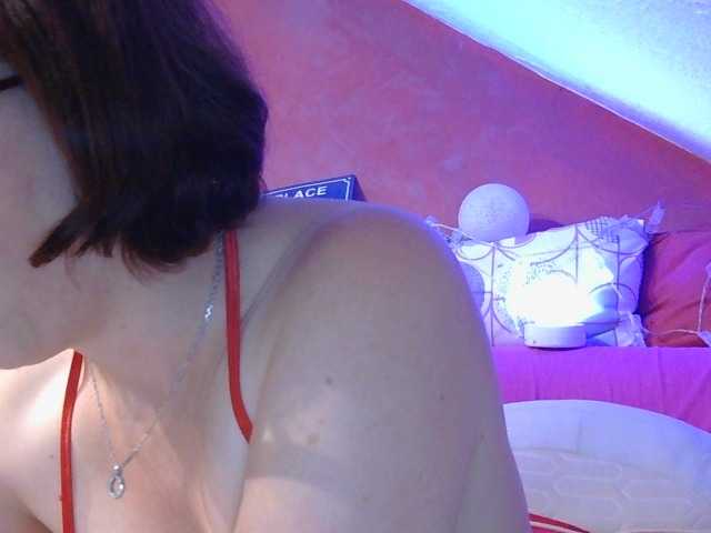 MLX live cam on BongaCams