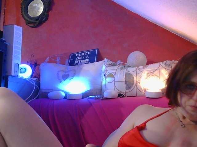 MLX live cam on BongaCams