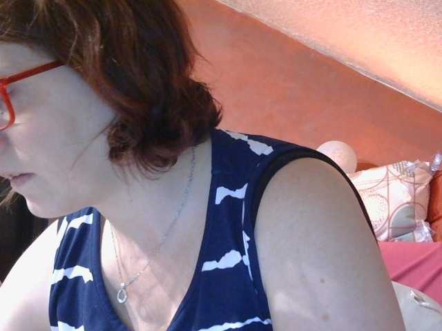 MLX live webcam show