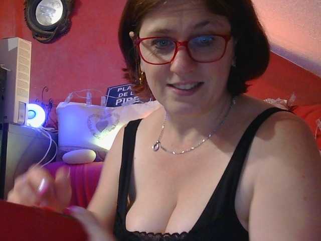 LanaXXX1 live webcam show