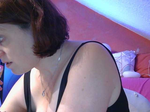 LanaXXX1 live webcam show