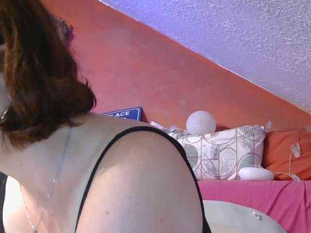 MLX Live Webcam on BongaCams