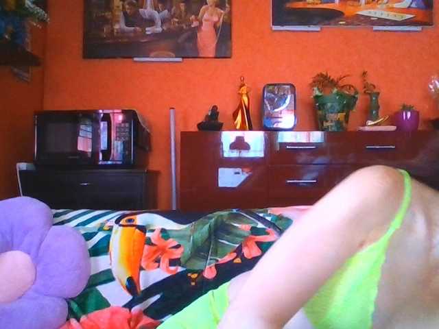 angelique4 live cam on BongaCams