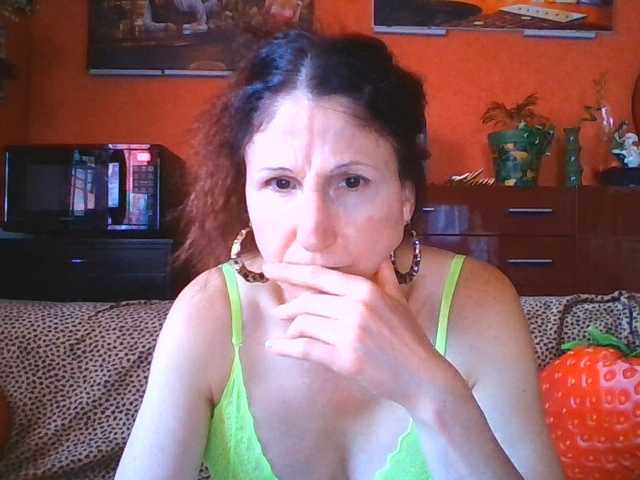 angelique4 live cam on BongaCams