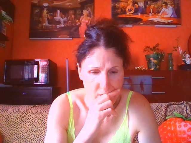 le modèle Angelique4 est en webcam porno dans un show sur le site bongacams, il possède les tags suivants: White/Caucasian,Brunette,Shaved