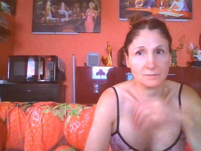 angelique4 live cam on BongaCams