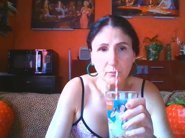 angelique4 live cam on BongaCams