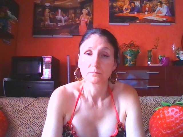 angelique4 live cam on BongaCams