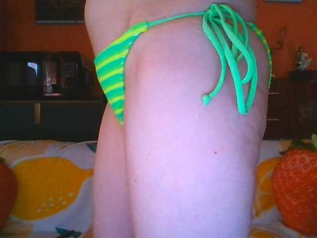 angelique4 live cam on BongaCams