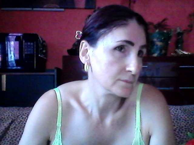 angelique4 live cam on BongaCams