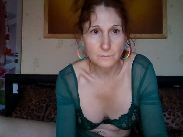 angelique4 live cam on BongaCams