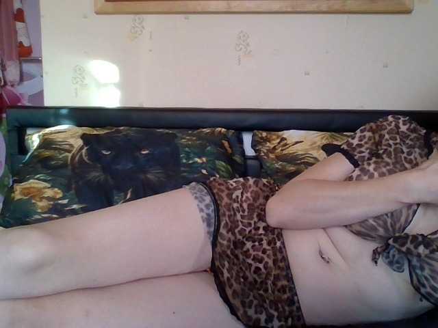 angelique4 live cam on BongaCams