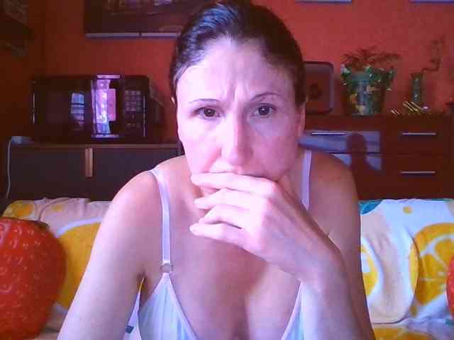 angelique4 Live Webcam on BongaCams