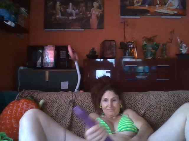 angelique4's webcam live show