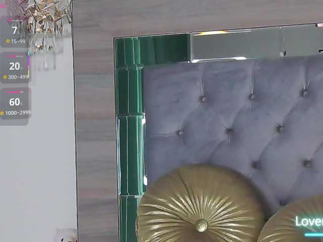 lorehottie's BongaCams show and profile