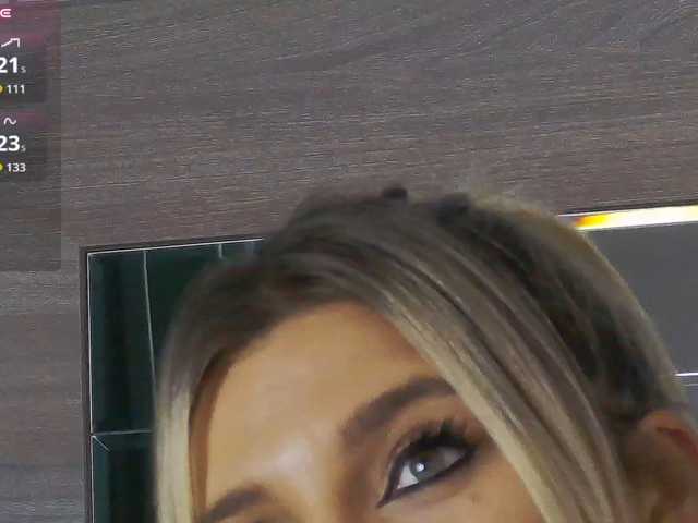 Lorehottie