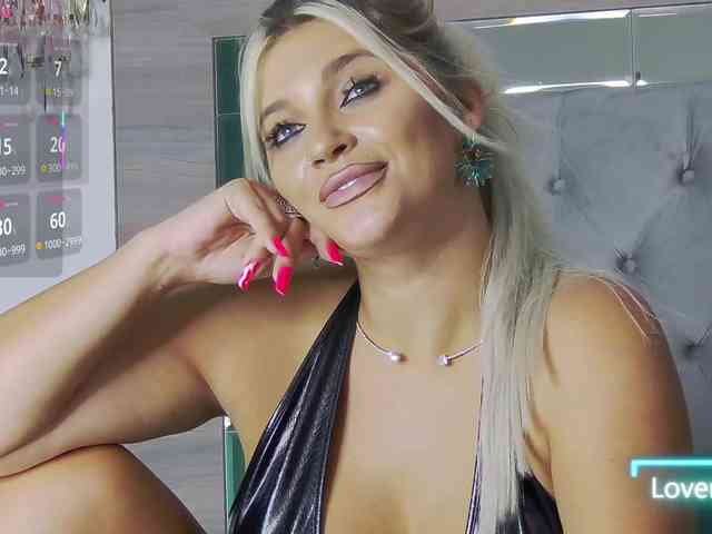 LoreHottie webcam