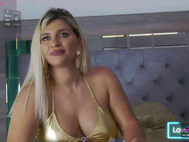LoreHottie webcam