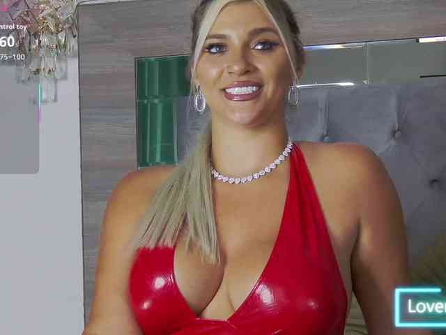 LoreHottie webcam