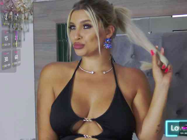 LoreHottie webcam